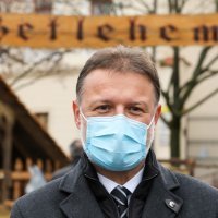 Premijer Plenković i predsjednik Sabora Jandroković dolaze na božićnu misu