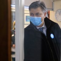Cijepljenje zdravstvenih djelatnika u bolnici Dr. Fran Mihaljević