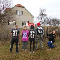 Ponosni članov fan-kluba Andreja Kramarića u njegovim dresovima