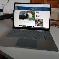 Microsoft Surface Laptop Go