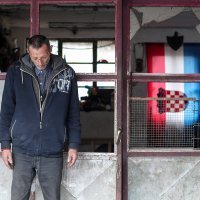 Željko Jurković s obitelji i susjedima