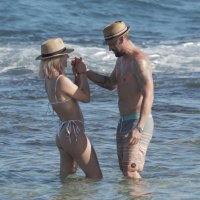 Brian Austin Green i Sharna Burgess