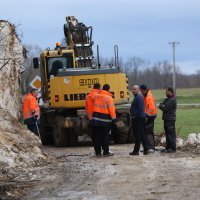 Selo Pecki dan nakon potresa