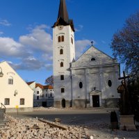 Toranj sisačke katedrale teško je nastradao