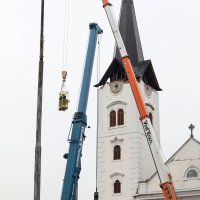 Uklanjanje oštećenog tornja sisačke katedrale
