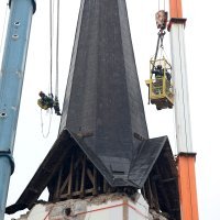 Andrej Plenković i Tomo Medved u Sisku uoči skidanja zvonika katedrale