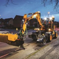 JCB predstavio novi stroj Hydradig PotholePro