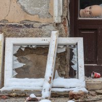 Gradska svakodnevica u razrušenoj Petrinji u teškim zimskim uvjetima