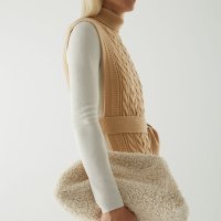 Cos teddy clutch torba