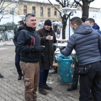 Predsjednik Zoran Milanović obišao kuhare volontere u Petrinji