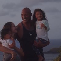 Dwayne Johnsona 'The Rock' proslavio je prvu godišnjicu braka sa suprugom Lauren Hashian