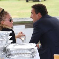 Mary-Kate Olsen, Olivier Sarkozy