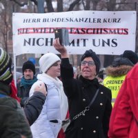 Prosvjed protivnika epidemioloških mjera u Beču