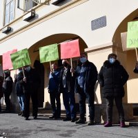 Požega: Prosvjed SDP-a za ostavku gradonačelnika Puljašića i zamjenika Pilona