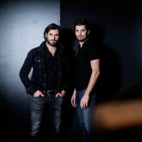 2Cellos