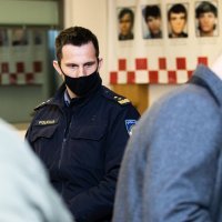 Policijski načelnik proglašen krivim za seksualno uznemiravanje kolegica
