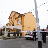 Očevid na zgradi na koju je ispaljen projektil iz 'zolje' u Zlataru