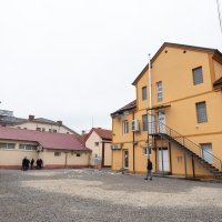 Očevid na zgradi na koju je ispaljen projektil iz 'zolje' u Zlataru