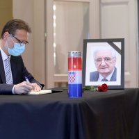 Gordan Jandroković u Saboru se upisao u knjigu žalosti za Miroslava Tuđmana