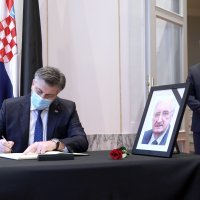 U knjigu žalost za Miroslava Tuđmana upisao se i Andrej Plenković