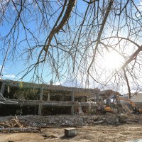 U tijeku je rušenje robne kuće Petrinjka u centru Petrinje