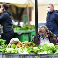 Tržnice u Sloveniji tijekom epidemije koronavirusa