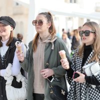 Brojni Splićani prošetali su rivom