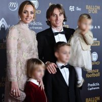 Vanja i Luka Modrić s djecom