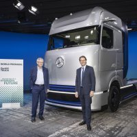 Mercedes-Benz GenH2 Truck