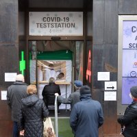 Austrijanci pohrlili u trgovine i frizerske salone