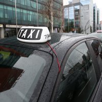 Nezavisni sindikat vozača taksija održao prosvjed upozorenja