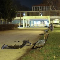 Policijska potjera za vozilom završila ispred Osnovne škole Trnsko