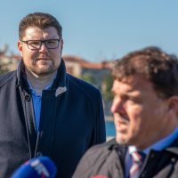 Peđa Grbin s kandidatom za gradonačelnika Poreča Vladimirom Sladonjom