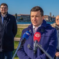 Peđa Grbin s kandidatom za gradonačelnika Poreča Vladimirom Sladonjom