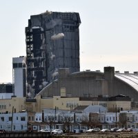 Srušen Trump Plaza u Atlantic Cityju