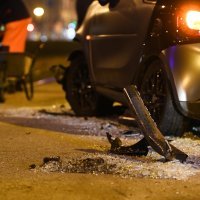 Smartom se zabio u tramvajsku stanicu u Vukovarskoj