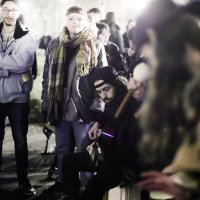 Tulum ispred HNK, stotine mladih bez maske i distance