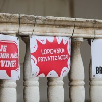 Trogir: Održan mirni prosvjed radnika Brodotrogira