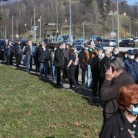 Zagreb: Gužva za cijepljenje na punktu Hrvatskog zavoda za javno zdravstvo