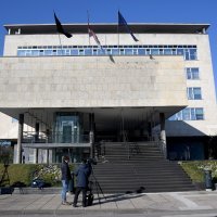 Na Poglavarstvu grada Zagreba obješena je crna zastava