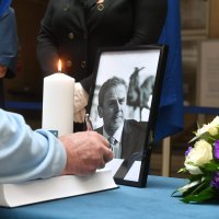 U Gradskoj upravi otvorena je knjiga žalosti povodom smrti gradonačelnika