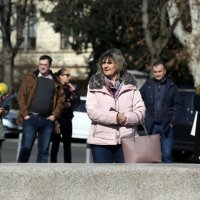 Zagreb: Građani na videozidu ispred HNK prate komemoraciju za Milana Bandića