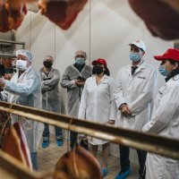 Marija Vučković u posjetu pogonima Mesne industrije Ravlić