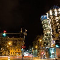 Kuća kojaa pleše, Prag