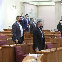 Minuta šutnje za Bandića u Saboru