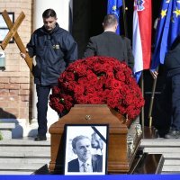 Građani i uzvanici na posljednjem ispraćaju Milana Bandića