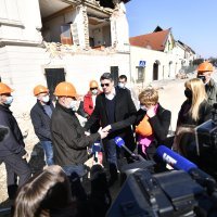 Predsjednik RH Zoran Milanović u Petrinji