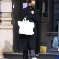 Široke hlače u stajlinzima Katie Holmes