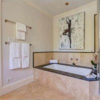 Kolonijalna kuća Emme Roberts