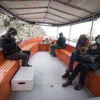 Omiš: Prijevoz putnika brodicama nakon zatvaranja ceste Omiš-Gata